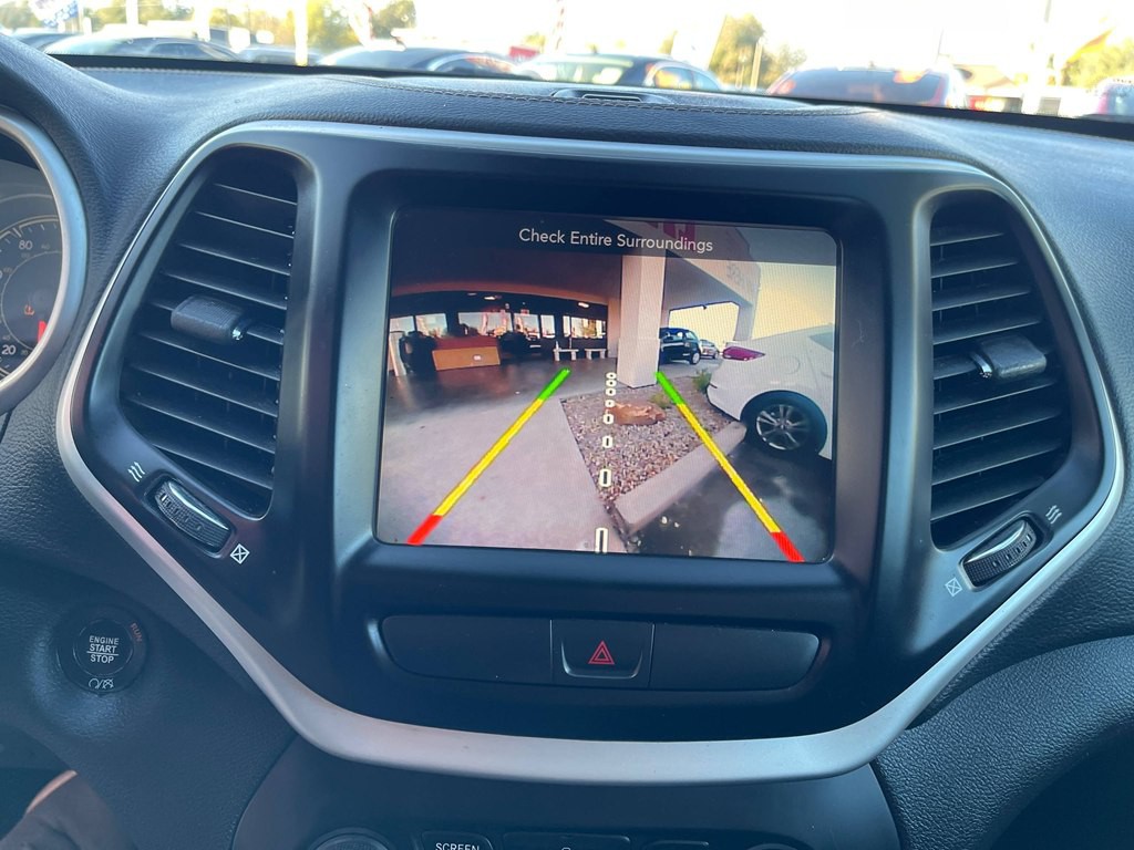 2018 Jeep Cherokee Image 33