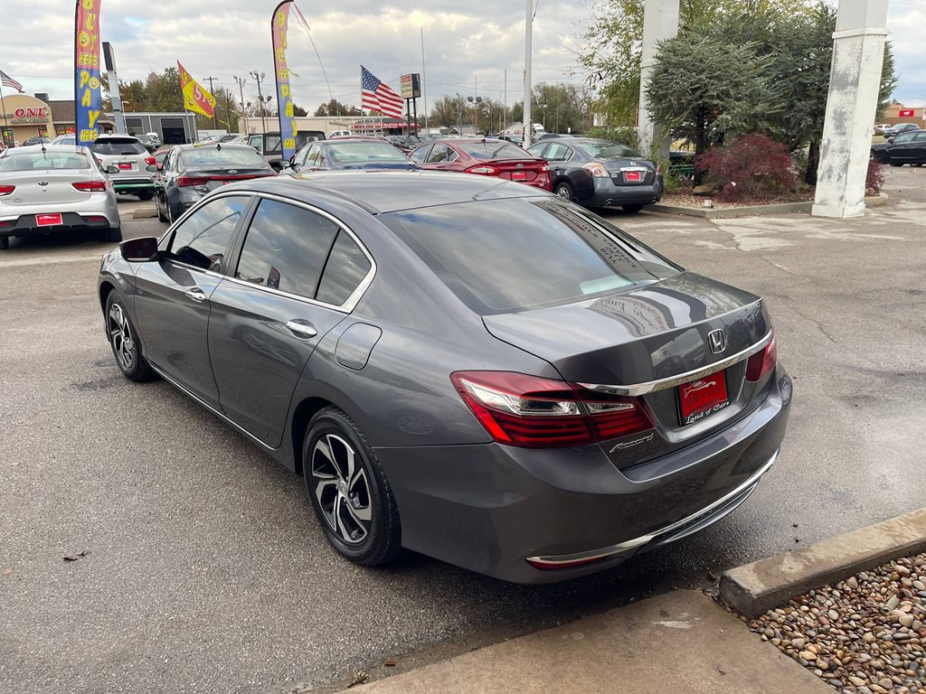 2017 Honda Accord Image 3
