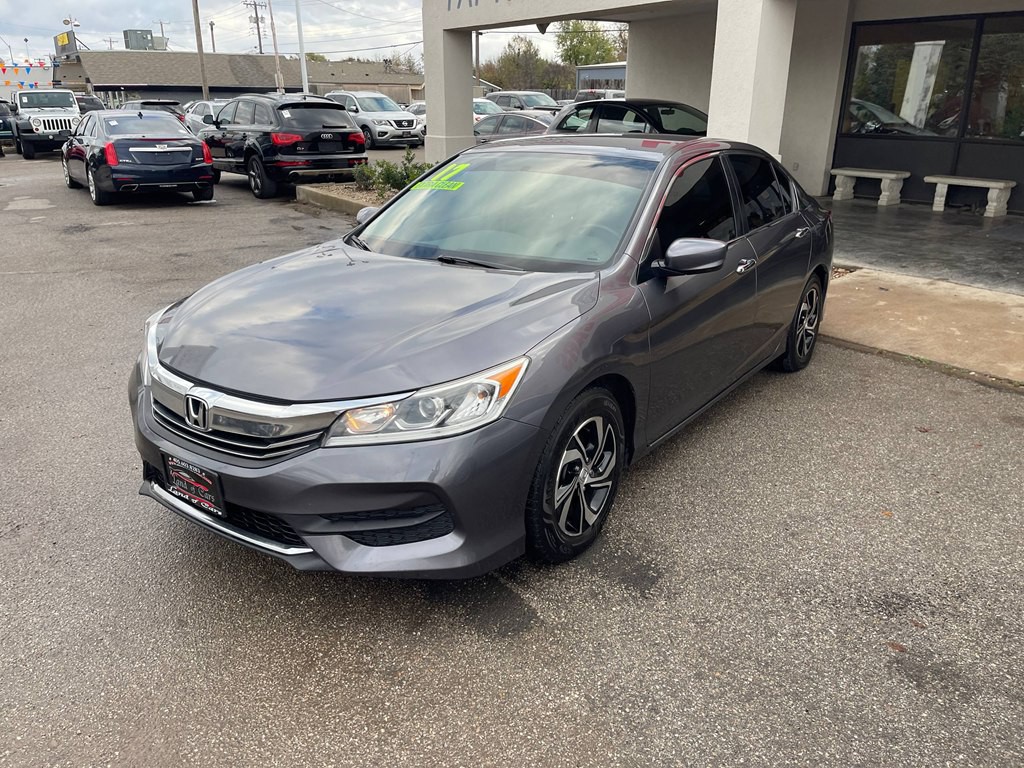 2017 Honda Accord Image 4