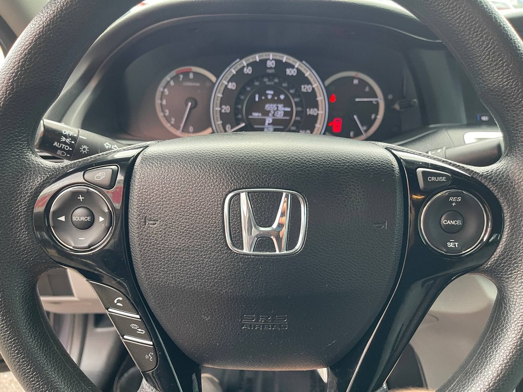 2017 Honda Accord Image 28