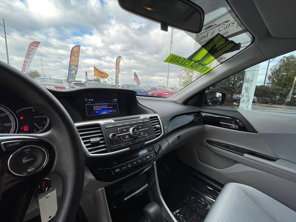 2017 Honda Accord Image 38