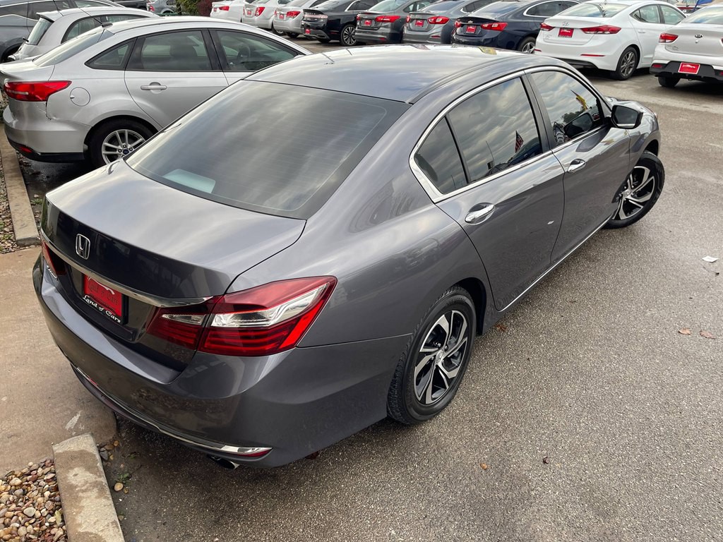 2017 Honda Accord Image 42