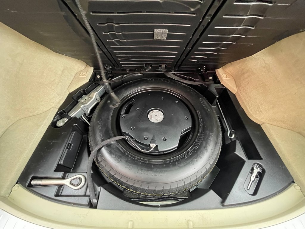 2015 INFINITI QX70 Image 16