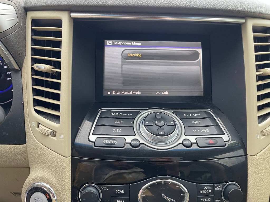 2015 INFINITI QX70 Image 37