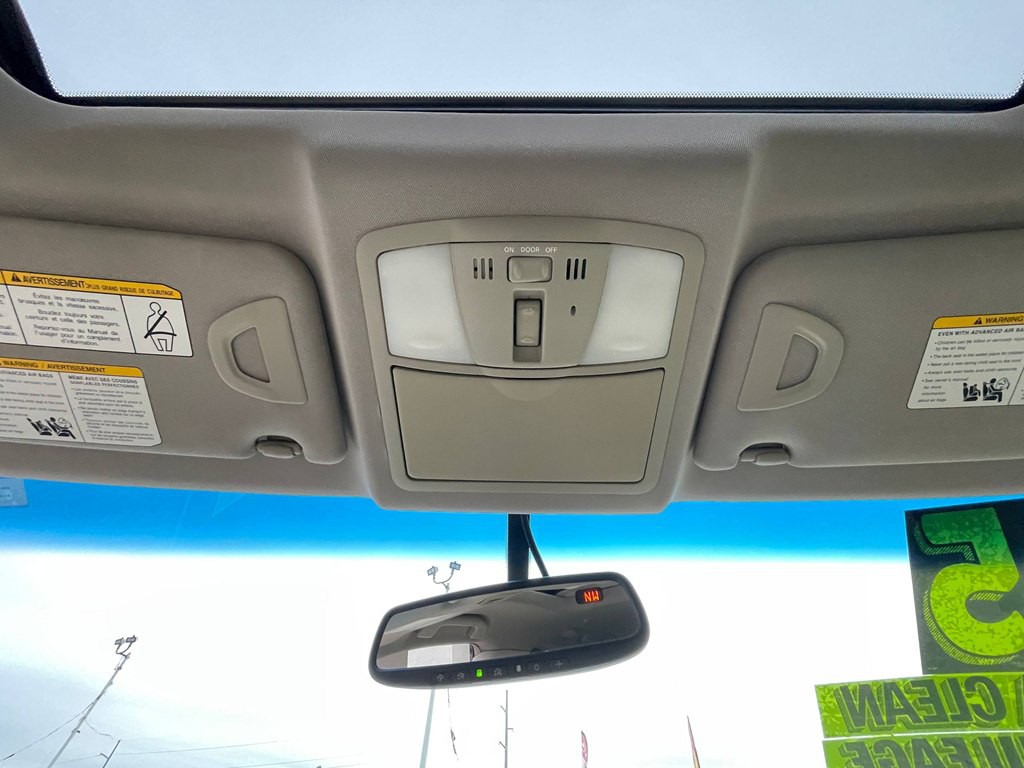 2015 INFINITI QX70 Image 45