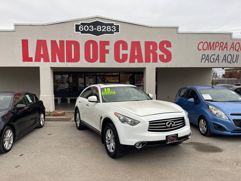 2015 INFINITI QX70 Image 2