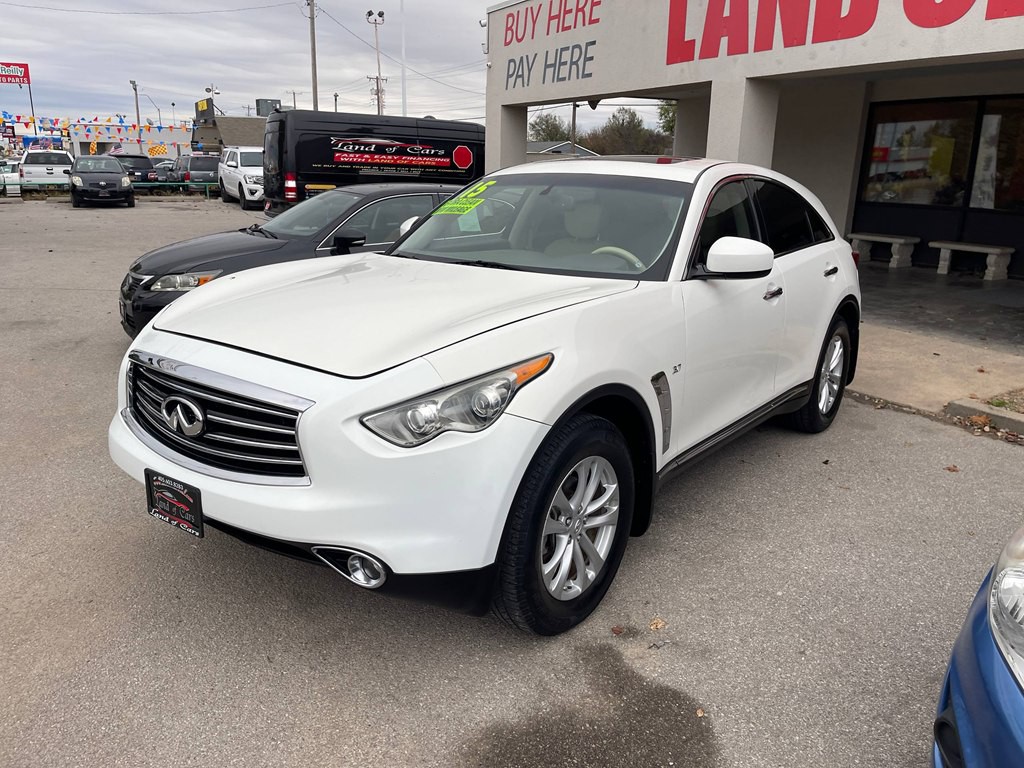 2015 INFINITI QX70 Image 3