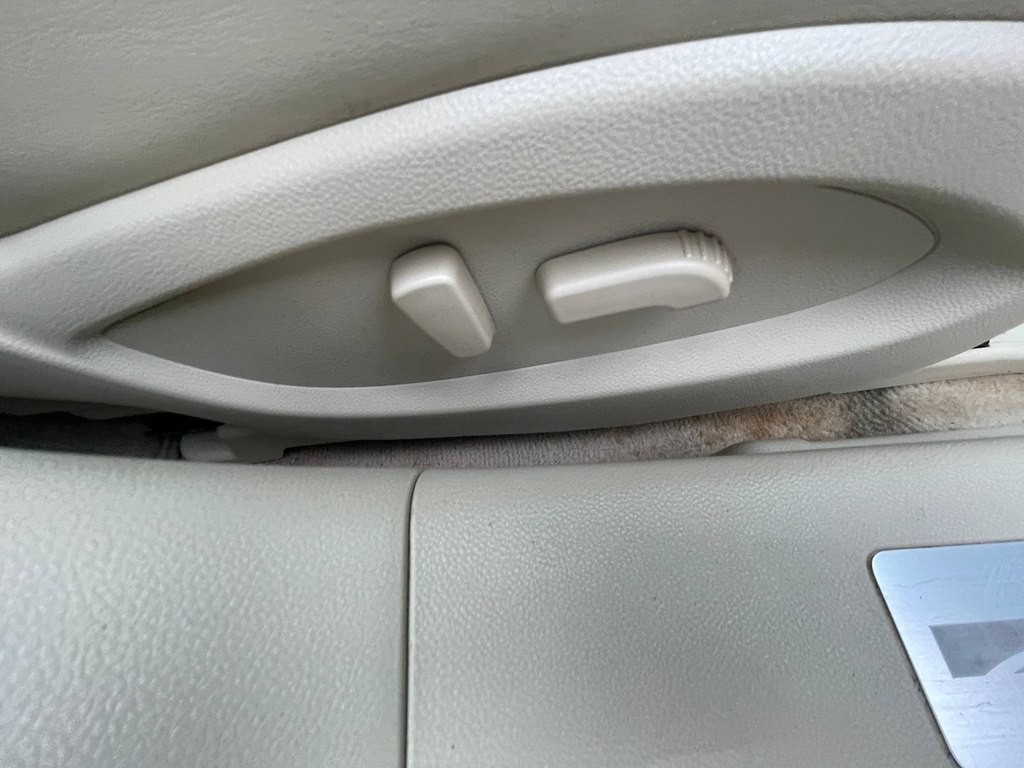 2015 INFINITI QX70 Image 24