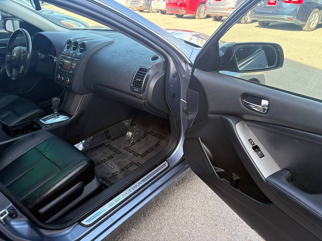 2012 Nissan Altima Image 14
