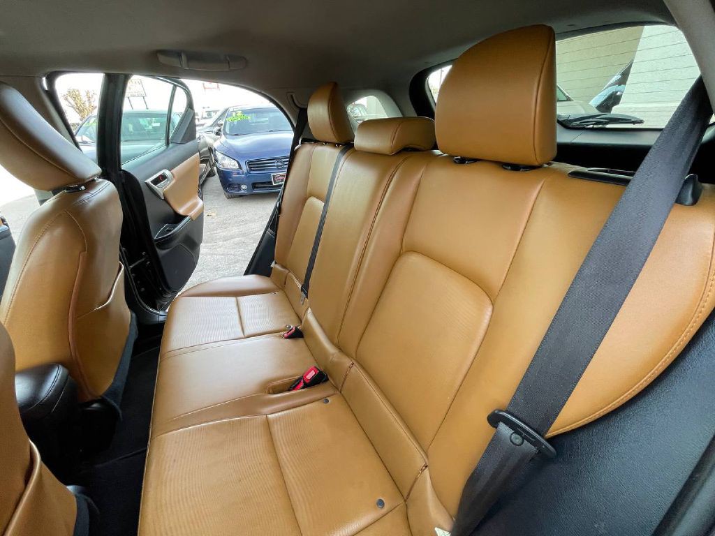 2013 Lexus CT Image 12