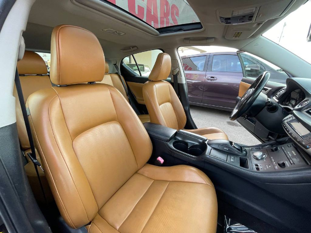 2013 Lexus CT Image 20