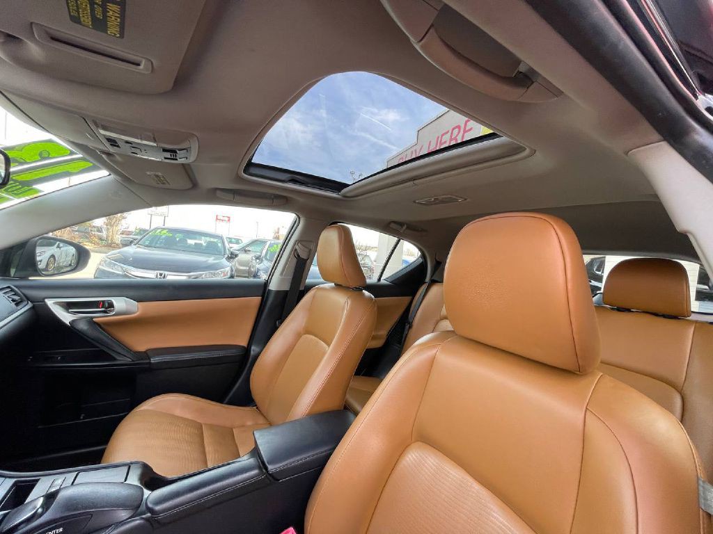 2013 Lexus CT Image 29