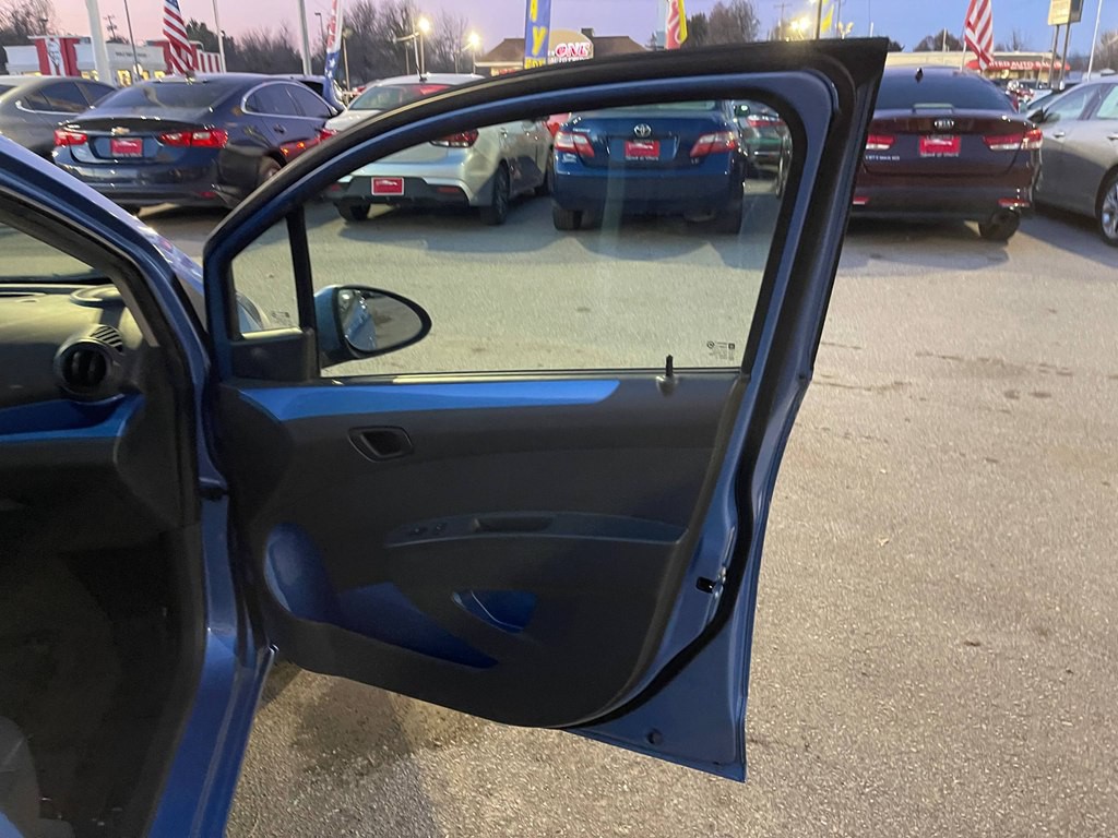 2014 Chevrolet Spark Image 5