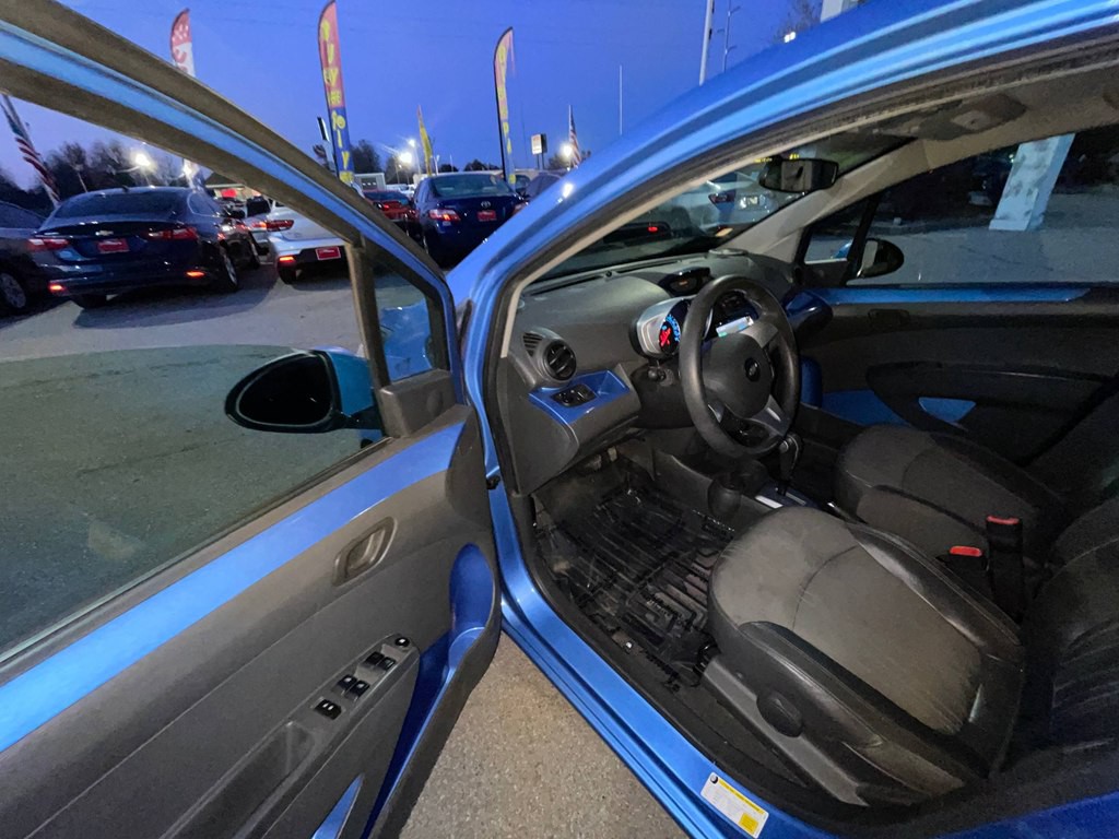 2014 Chevrolet Spark Image 18