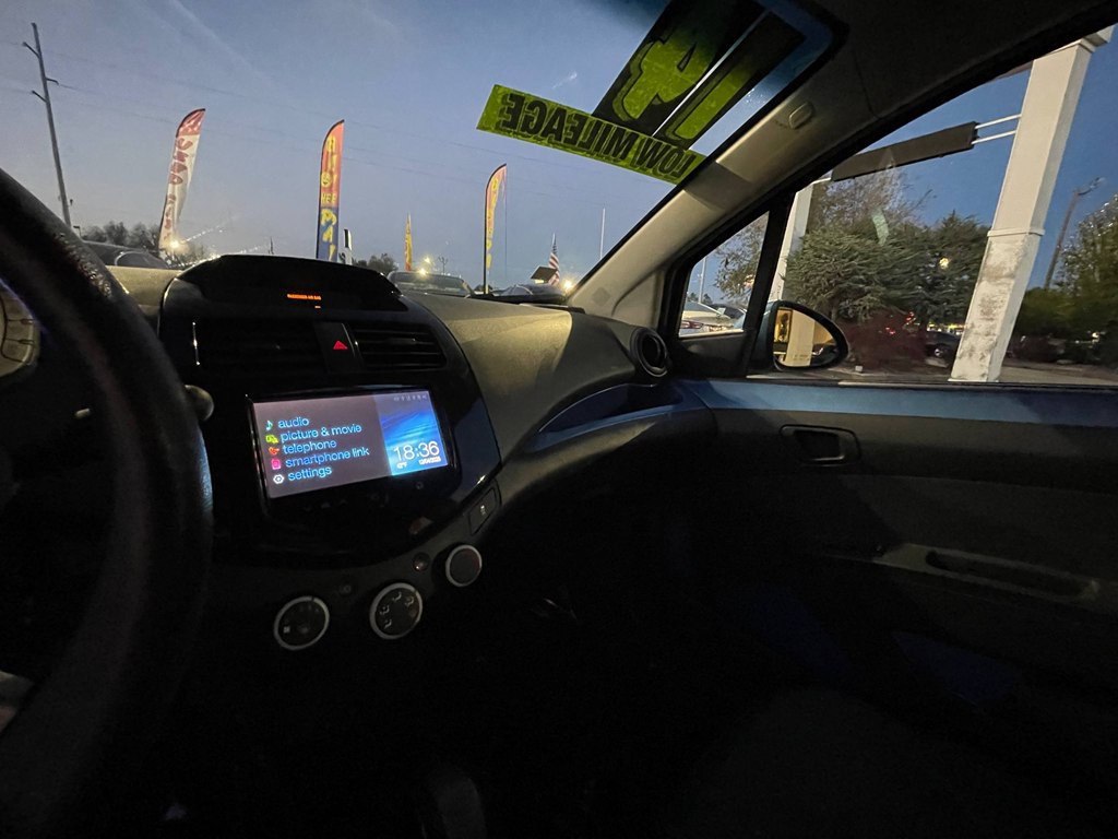 2014 Chevrolet Spark Image 30