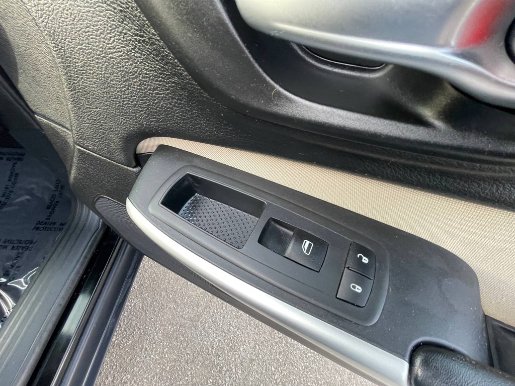 2017 Jeep Cherokee Image 15