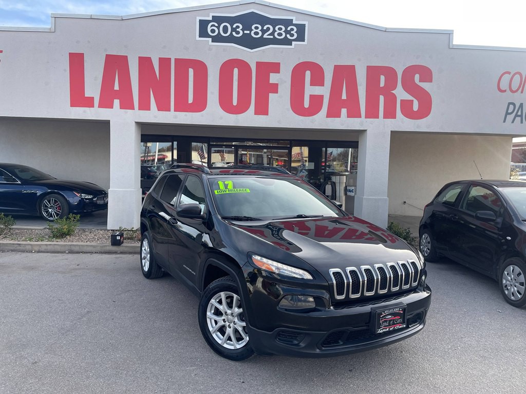 2017 Jeep Cherokee Image 29
