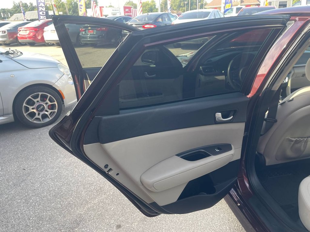 2016 Kia Optima Image 9