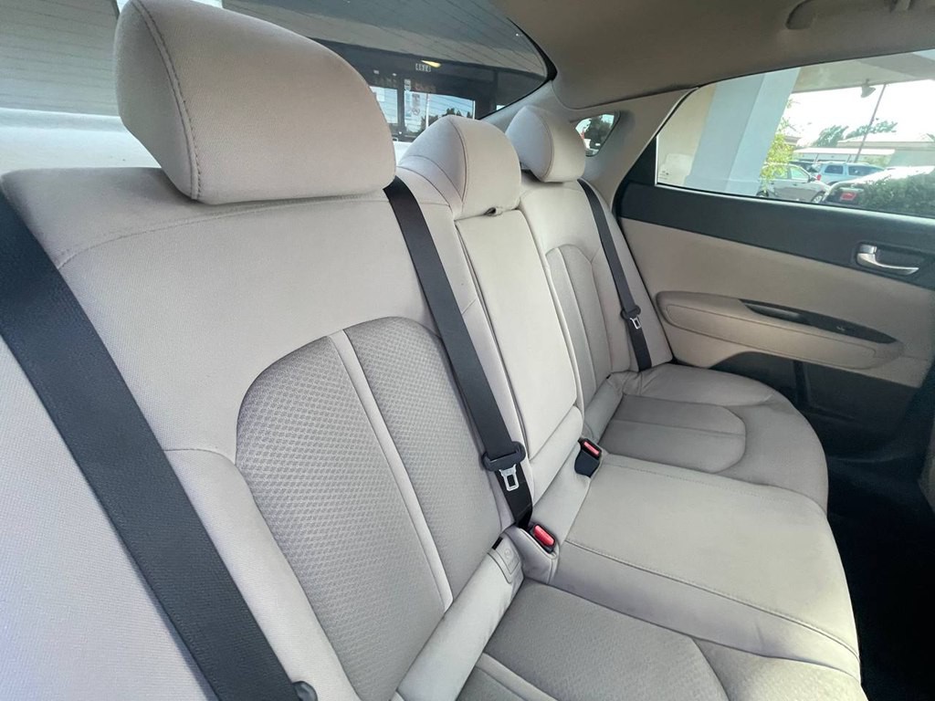 2016 Kia Optima Image 16