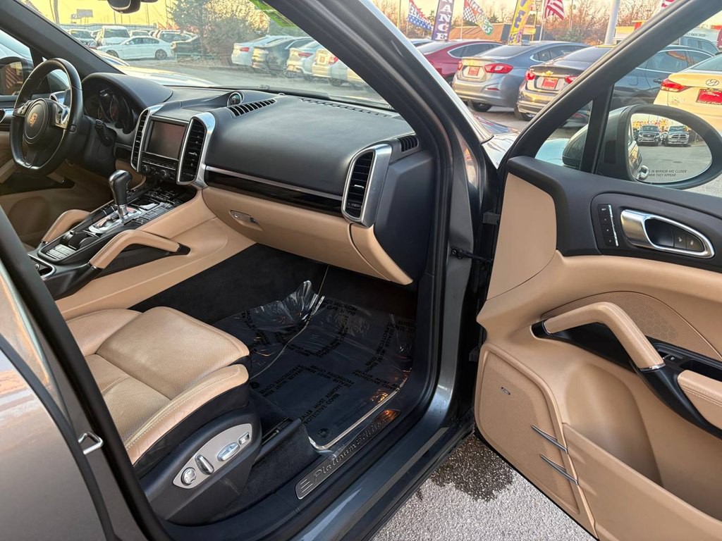 2014 Porsche Cayenne Image 7