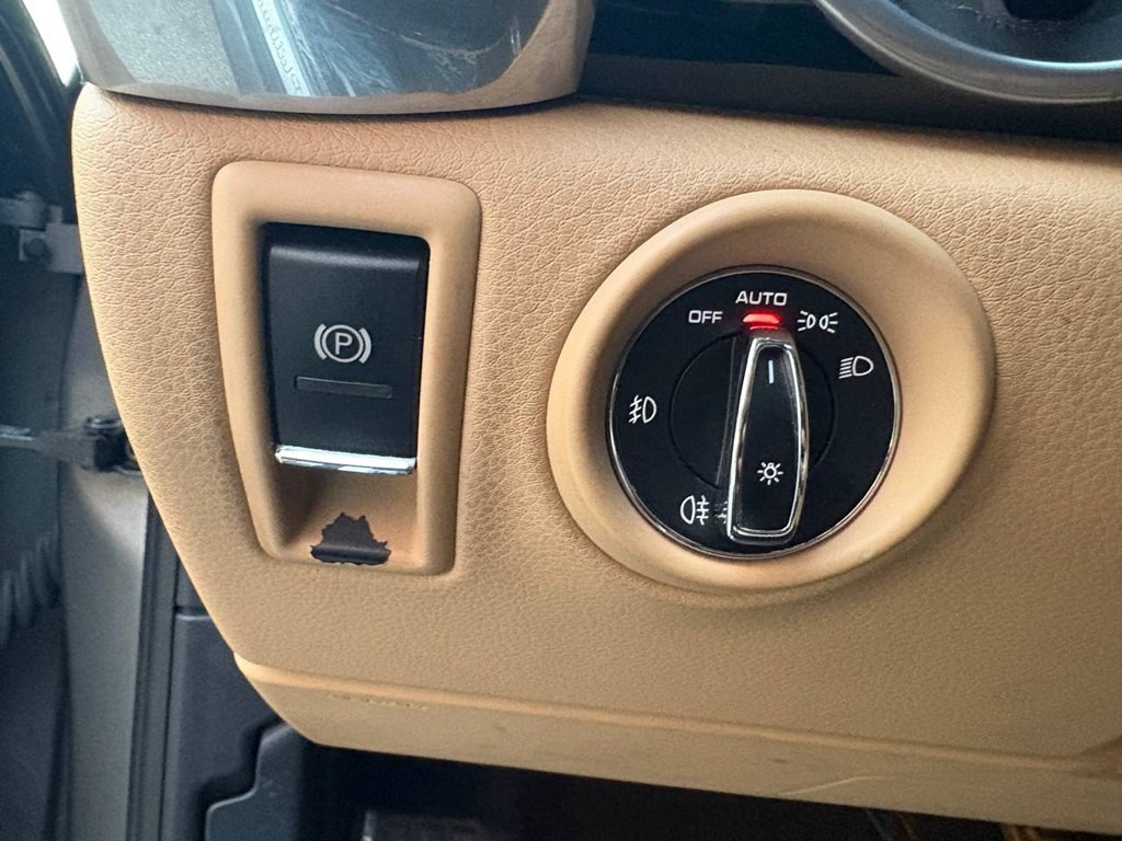 2014 Porsche Cayenne Image 23