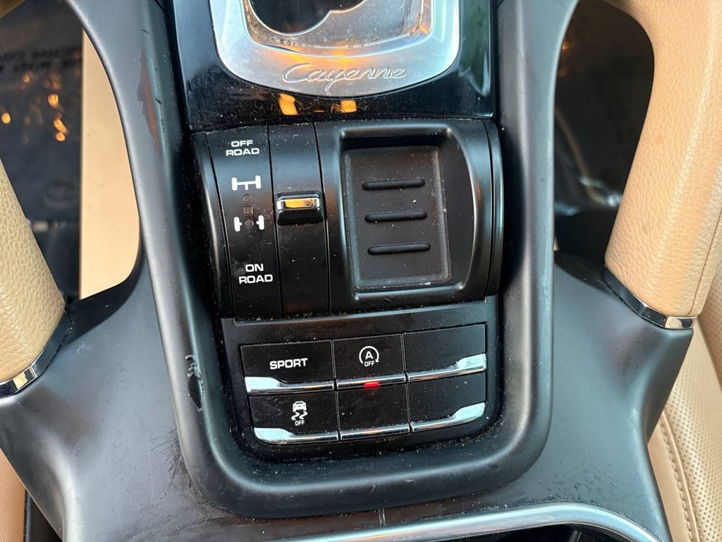 2014 Porsche Cayenne Image 31