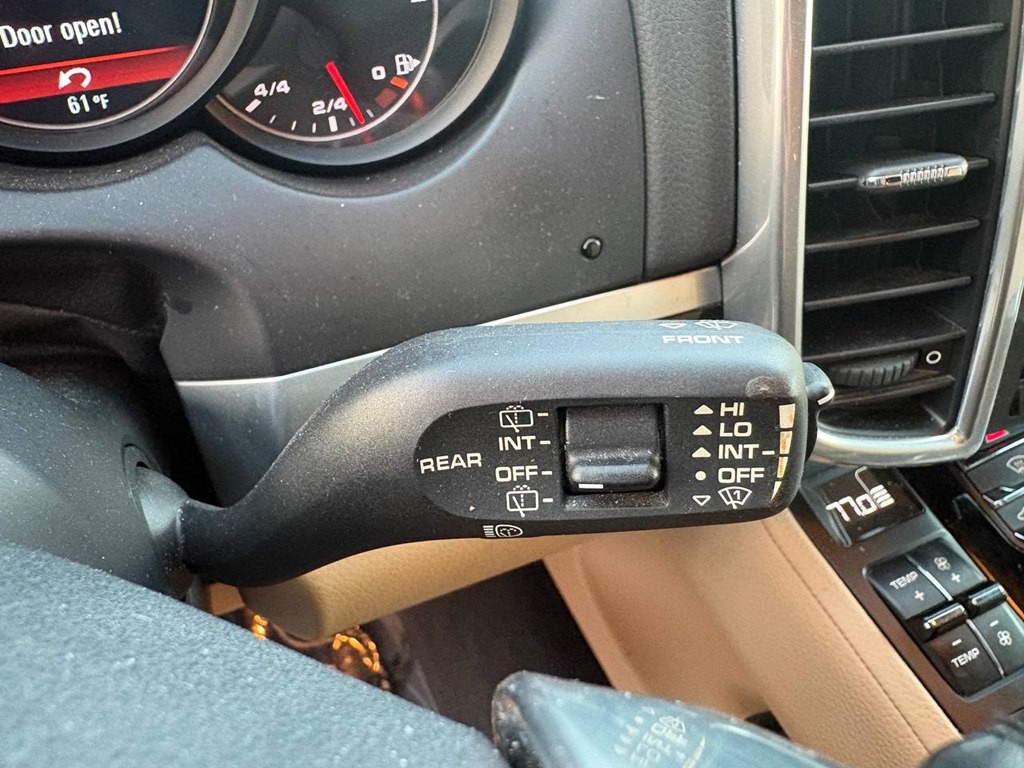 2014 Porsche Cayenne Image 32