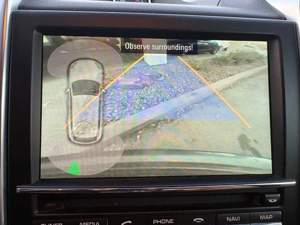 2014 Porsche Cayenne Image 35