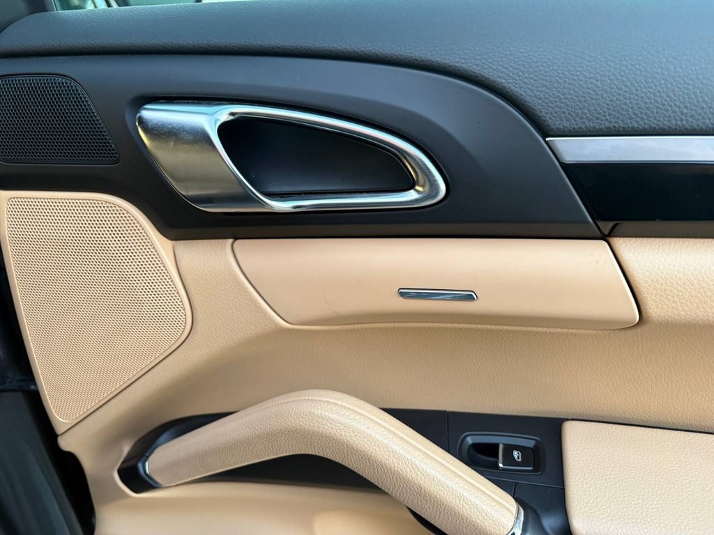 2014 Porsche Cayenne Image 42