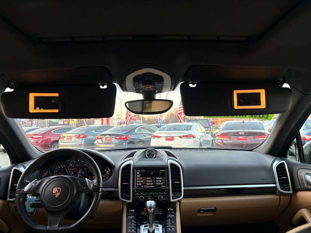 2014 Porsche Cayenne Image 43
