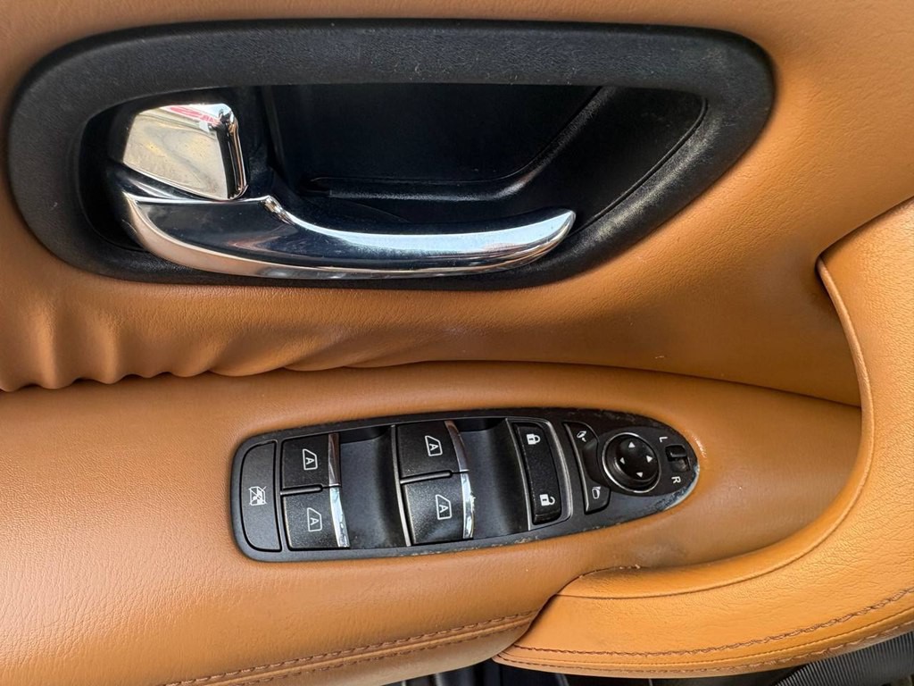 2016 INFINITI QX80 Image 22