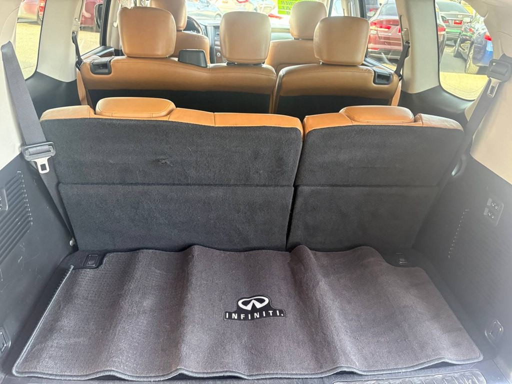 2016 INFINITI QX80 Image 39