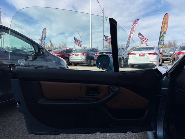 2001 BMW Z3 Image 25