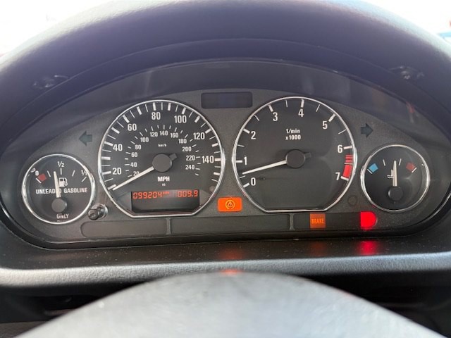 2001 BMW Z3 Image 30