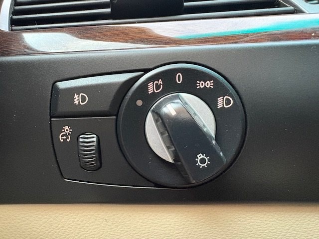 2008 BMW 5 Series Image 70