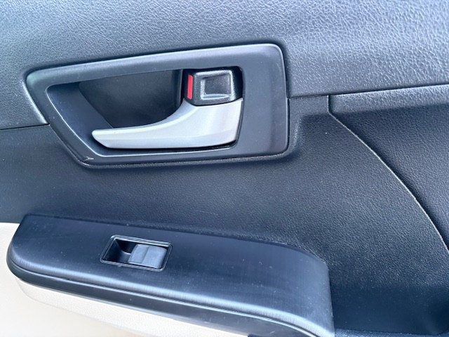 2012 Toyota Camry Image 14