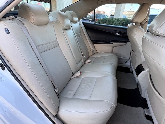 2012 Toyota Camry Image 15
