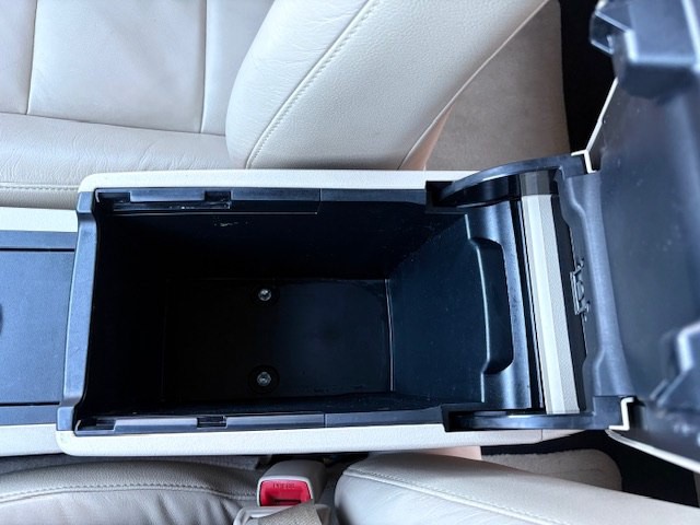 2012 Toyota Camry Image 37