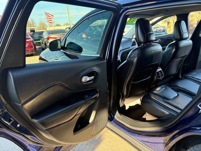 2016 Jeep Cherokee Image 15