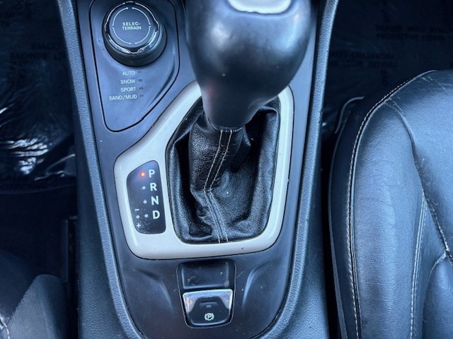 2016 Jeep Cherokee Image 33