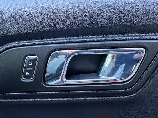 2016 Ford Mustang Image 11