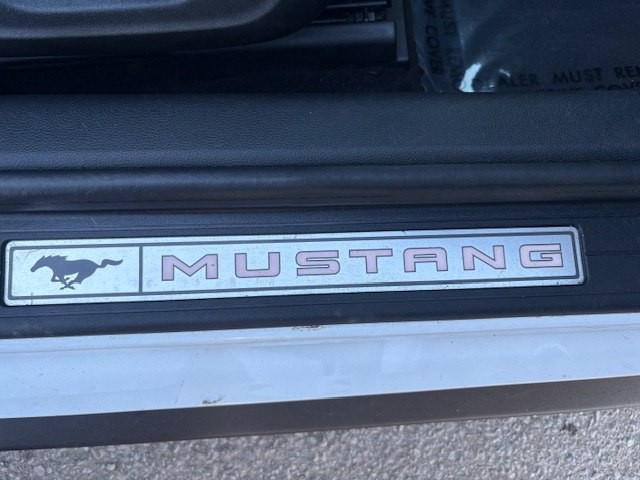 2016 Ford Mustang Image 13