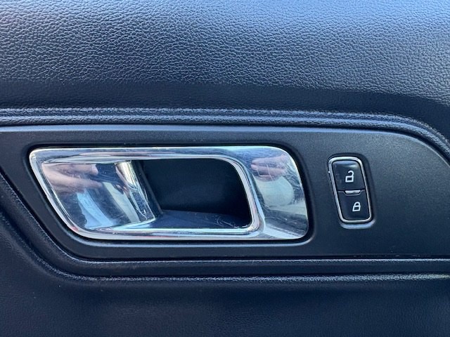 2016 Ford Mustang Image 16