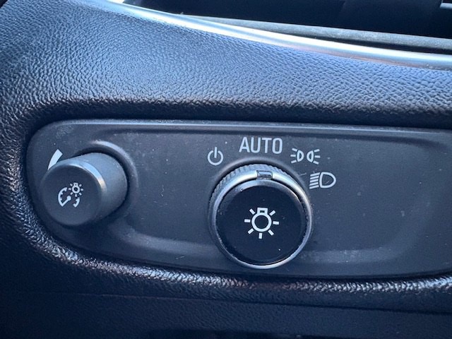 2018 Chevrolet Malibu Image 26