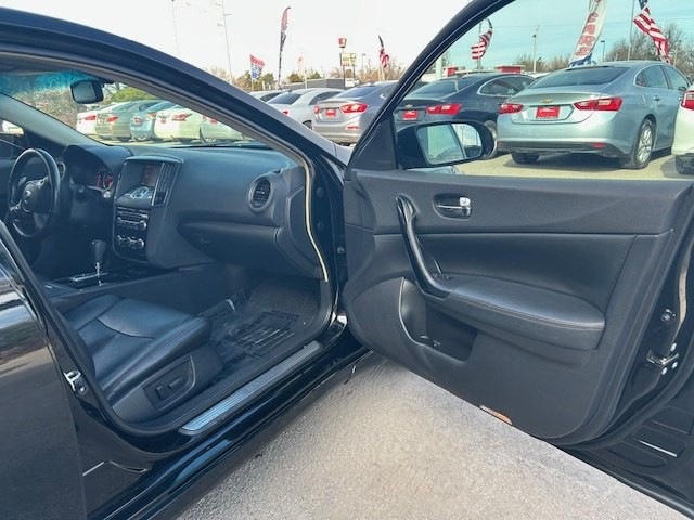 2011 Nissan Maxima Image 10