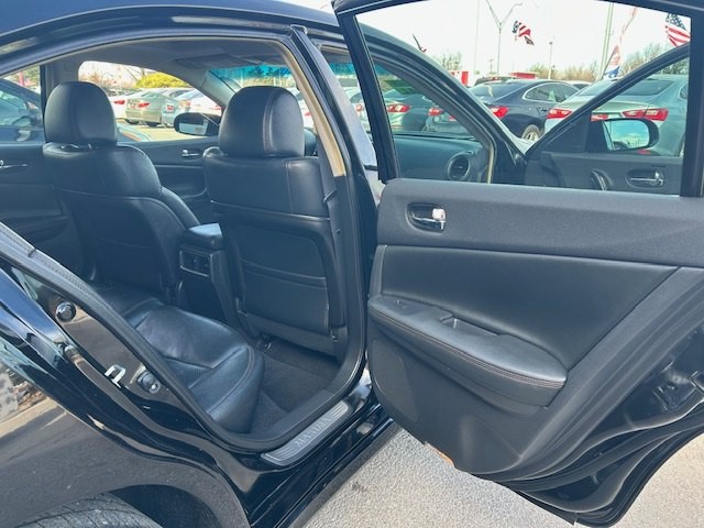 2011 Nissan Maxima Image 15