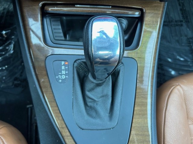 2009 BMW 3 Series Image 26