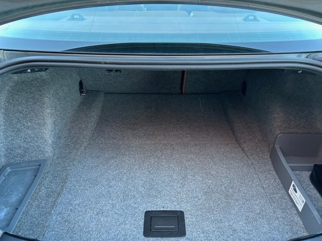 2009 BMW 3 Series Image 33