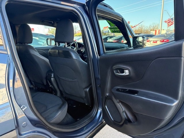 2022 Jeep Renegade Image 13