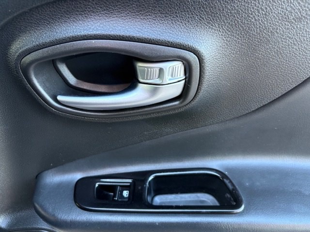 2022 Jeep Renegade Image 14